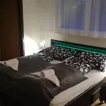 Апартаменти Flat3 With 2bedrooms Wifi